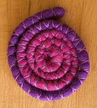 Image 3 of Bendable Dread Tie - 60 cm - Purple Magenta