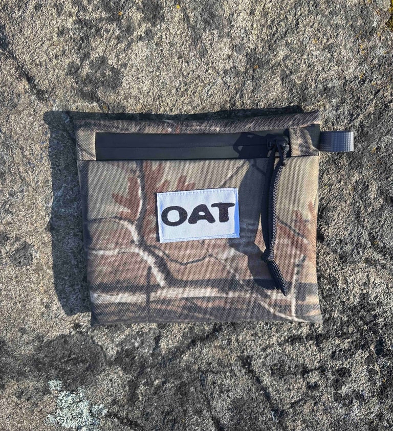 Pack pouch