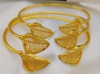 1 PC Gold Leaf bangle