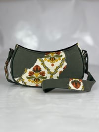 Image 1 of (Green) Zipper Shoulder Bag