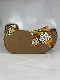 Image 3 of (Floral) Zipper Shoulder Bag