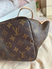Image 8 of Louis Vuitton Neverfull MM Monogram Beige
