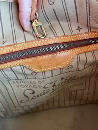 Image 17 of Louis Vuitton Neverfull MM Monogram Beige