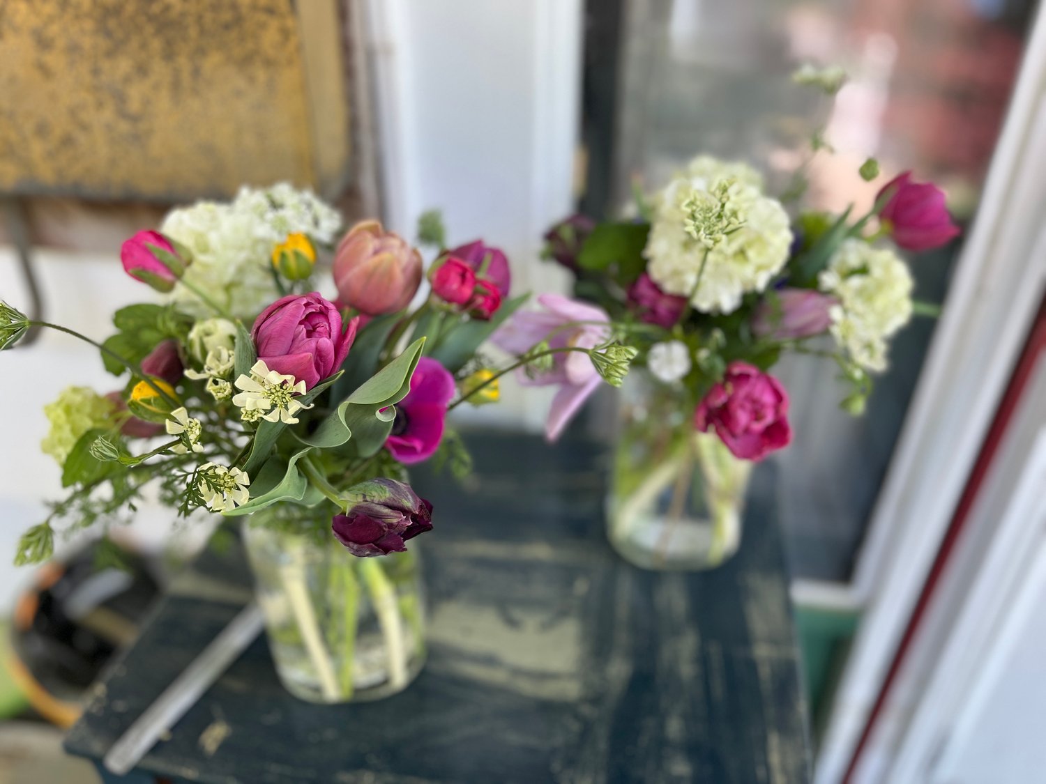 Image of Seasonal Flower Vase Arrangement