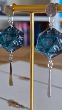Image 2 of Star trails d20 earrings 