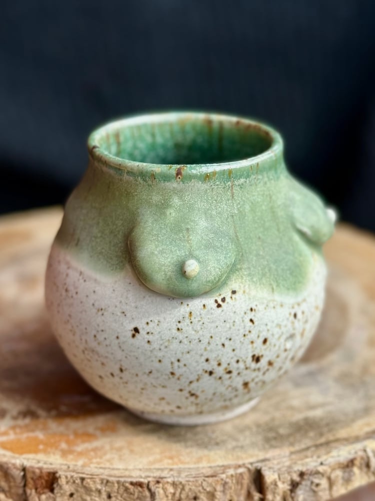 Image of CURVY LADY CUP / 011