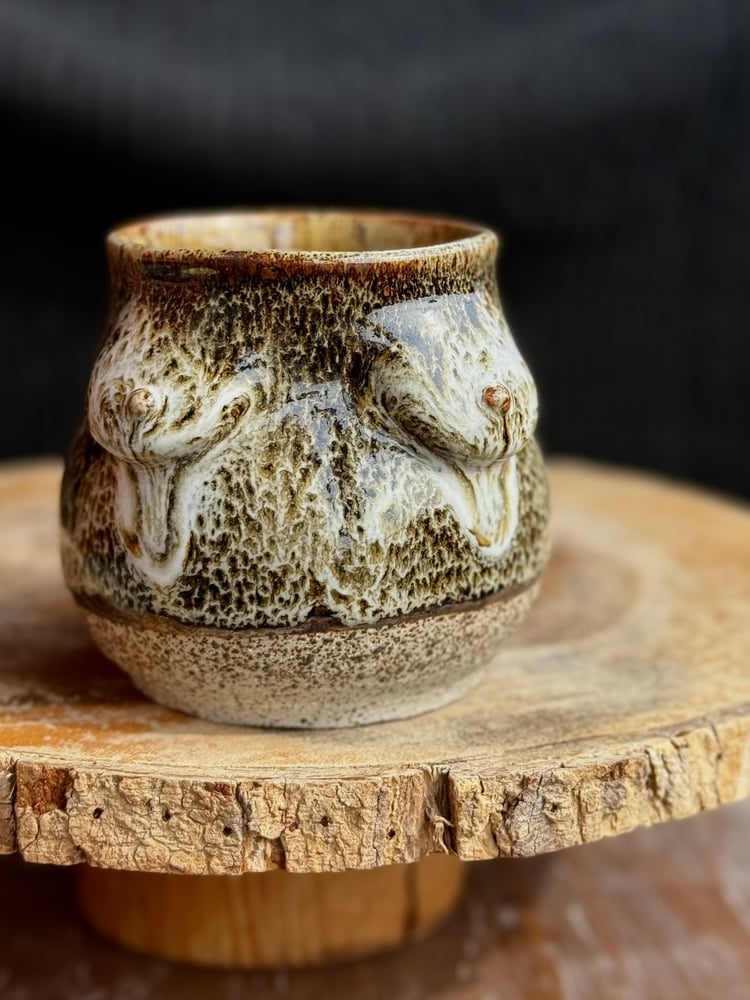 Image of CURVY LADY CUP / 012