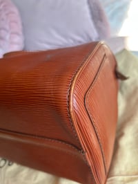 Image 18 of Louis Vuitton Brown Epi Leather Speedy 30