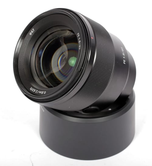 Image of Sony FE 85mm F1.8 lens SEL85F18 + ALC-SH150 shade #0330