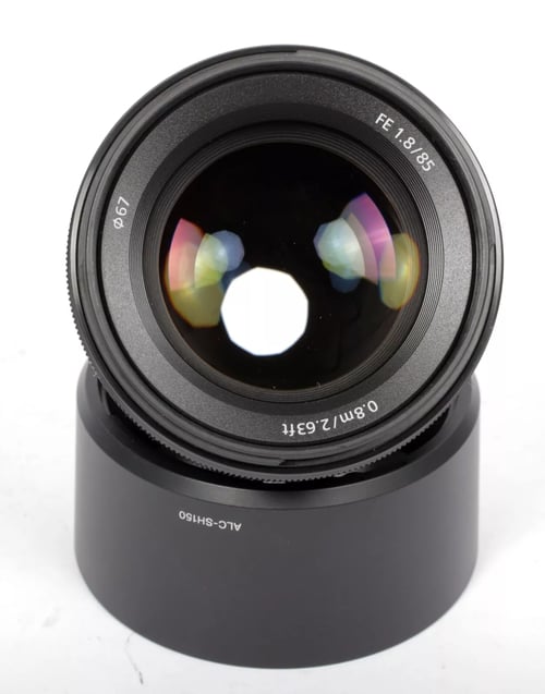 Image of Sony FE 85mm F1.8 lens SEL85F18 + ALC-SH150 shade #0330