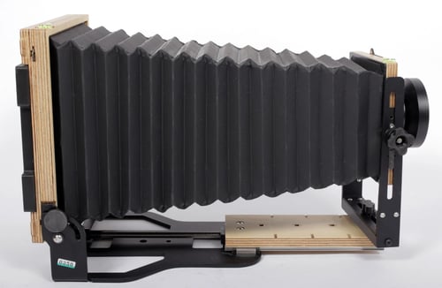 Image of Intrepid 5X7 Field camera w/ Schneider 210mm lens + holders + fresnel #0350