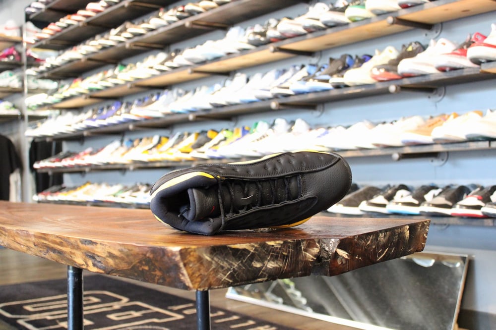 AIR JORDAN XIII (13) "CLASS OF 2002"