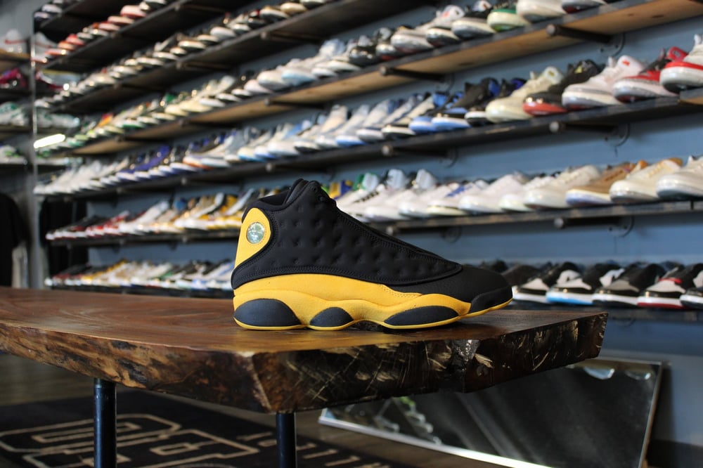 AIR JORDAN XIII (13) "CLASS OF 2002"