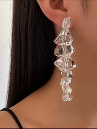 Andkiss Clear Drop Earings
