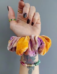 Image 3 of Luxury Silk Velvet Scrunchie (#2)