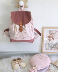 Image 1 of Sac à dos enfant, base velours et fermoir cuir