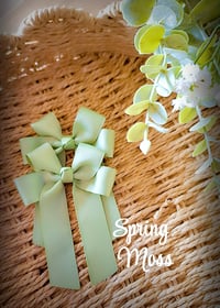 Image 1 of 4" Bows. Greens