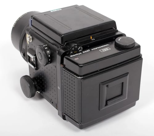 Image of Mamiya RZ67 Pro 6X7 medium format camera w/ Z 90mm F3.5 W lens + WLF + 120 back #0275