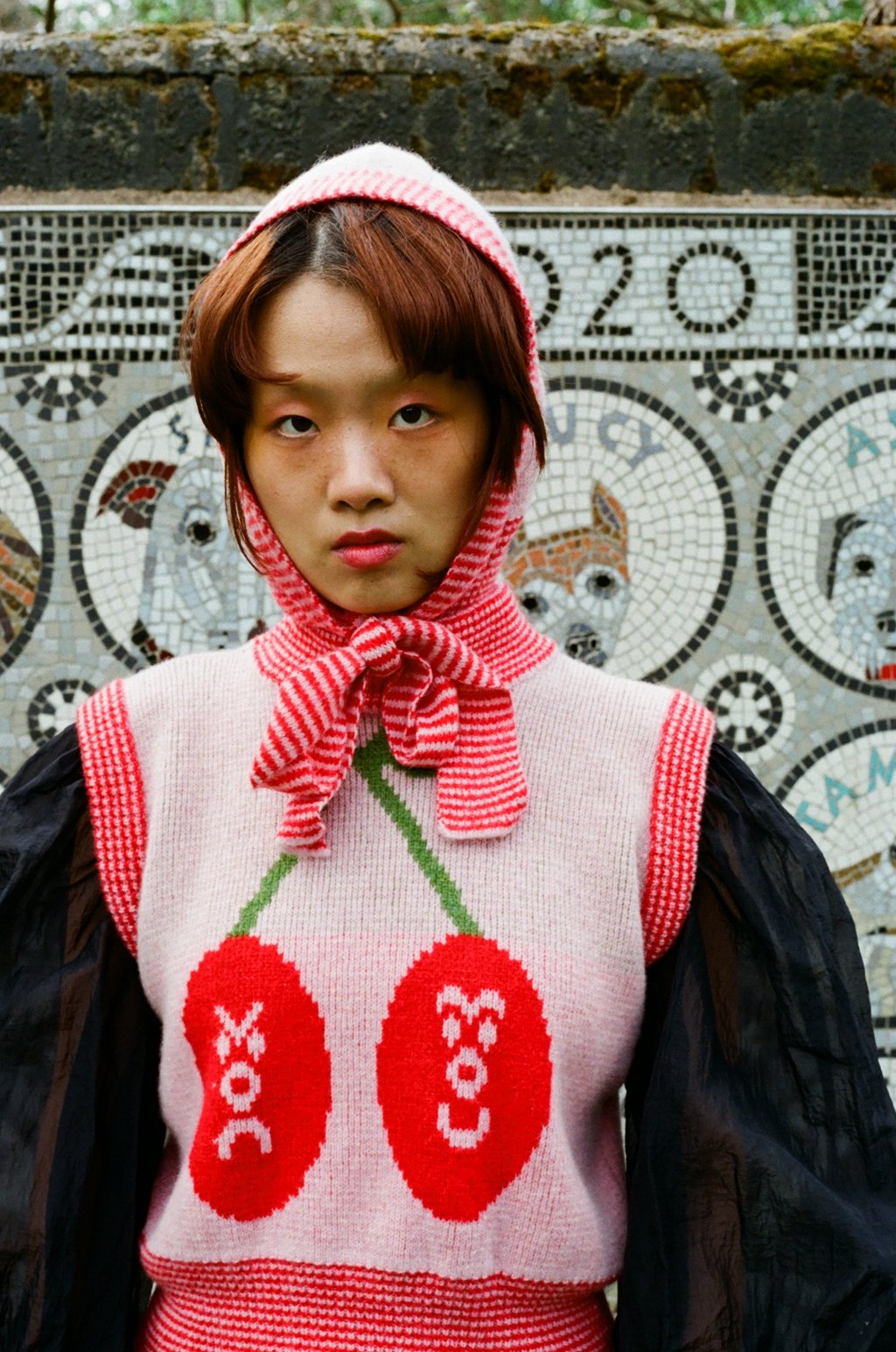 CHERRIES SLEEVELESS KNIT