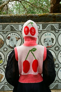 Image 4 of CHERRIES SLEEVELESS KNIT
