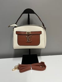 Image 5 of Ladies Love Bag (over Shoulder)
