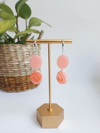 Coral Ribbon Leslies 