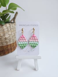 Image 2 of Spring Gradient Teardrop Puffs (2 options)