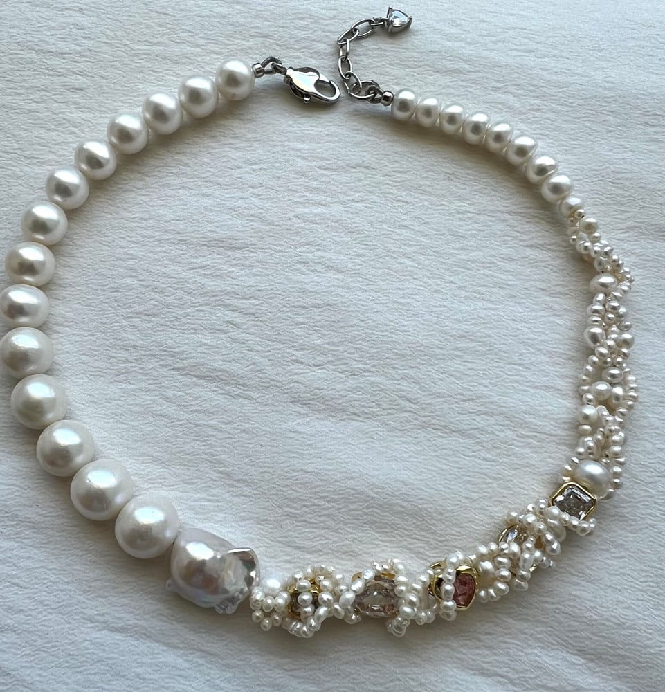 Image of “The Tangled love” necklace