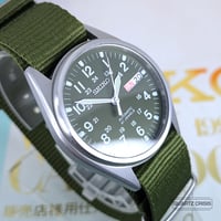 Image 5 of 1999 Seiko SKX425 Automatic Khaki Field Watch (7S26-3060)