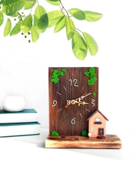 Image 2 of Gift table clock with a house made of wood