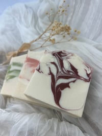 Image 19 of 3 pc Shea Butter Spa Bar Gift Set