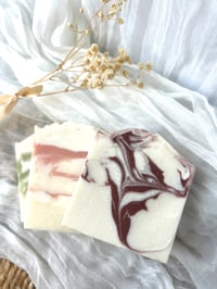 Image 20 of 3 pc Shea Butter Spa Bar Gift Set