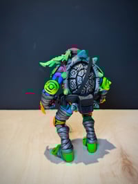 Image 4 of 001/001 MAHOLO SLASHY RESIN ART TOY