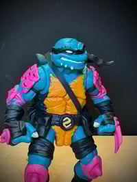Image 4 of MID AUGUST SHIPPING! PRE-ORDER SLASHY RESIN ART TOY
