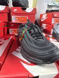 Image 2 of Men’s trainers 