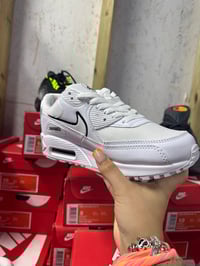 Image 3 of men’s 90 trainers