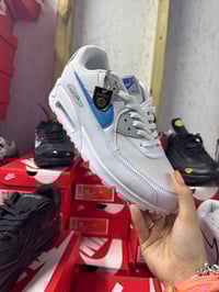Image 4 of men’s 90 trainers
