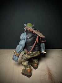 Image 5 of 001/001 CAMO STOCKREADY RESIN ART TOY