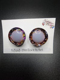 Hufflepuff - 25mm Glow in the Dark 