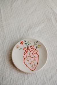 Image 21 of PLATITO/JOYERO ILUSTRADO DECORATIVO, hecho a mano.