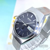 Image 4 of 1978 Seiko Quartz Type 2 Day-Date Pinstripe Dial (4335-7010)