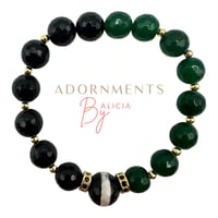 Image 4 of Wander Luxe