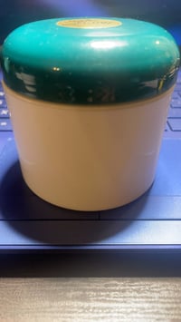 Vfacebright skin cream meduim size.