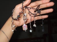 Image 2 of World the weight of 5ive Pearls