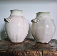 Image 1 of Bellied vase in MOONSTONE