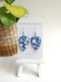 Image 2 of Spring Floral Puff Daggers 