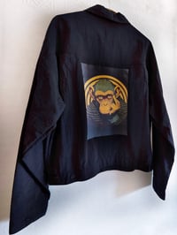 Image 3 of SOBRE CAMISA NEGRA