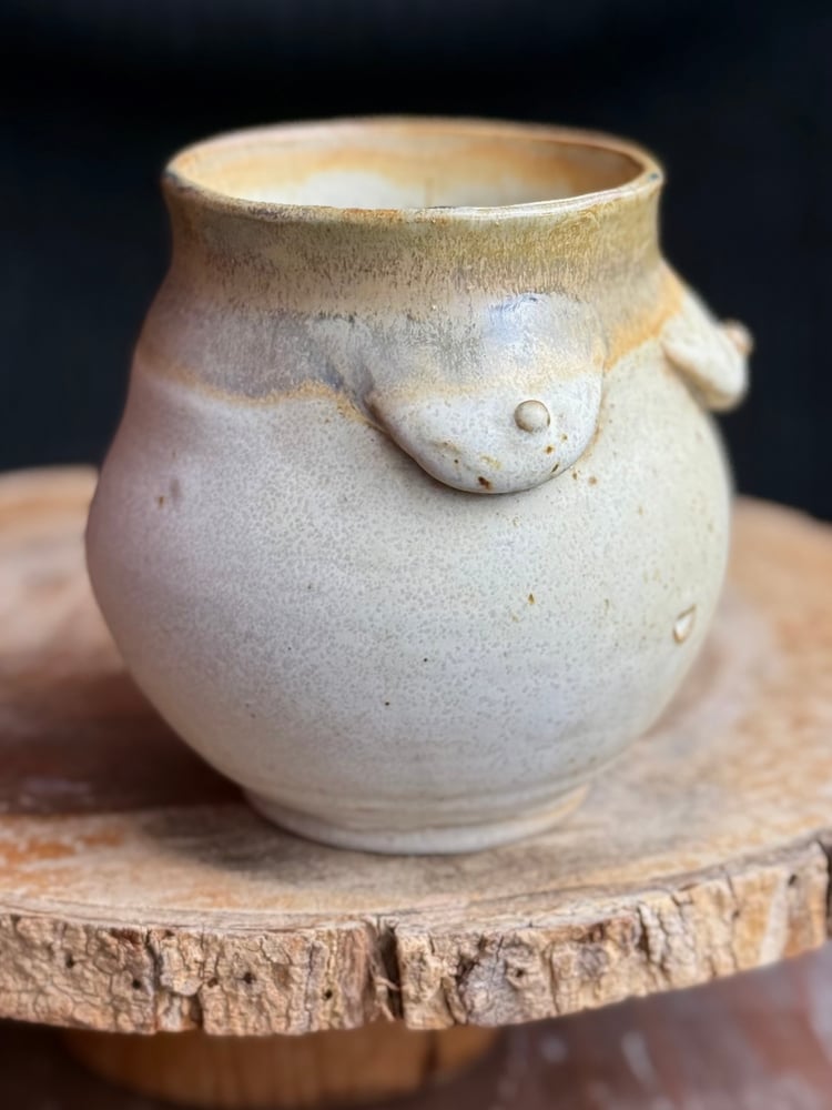 Image of CURVY LADY CUP / 015