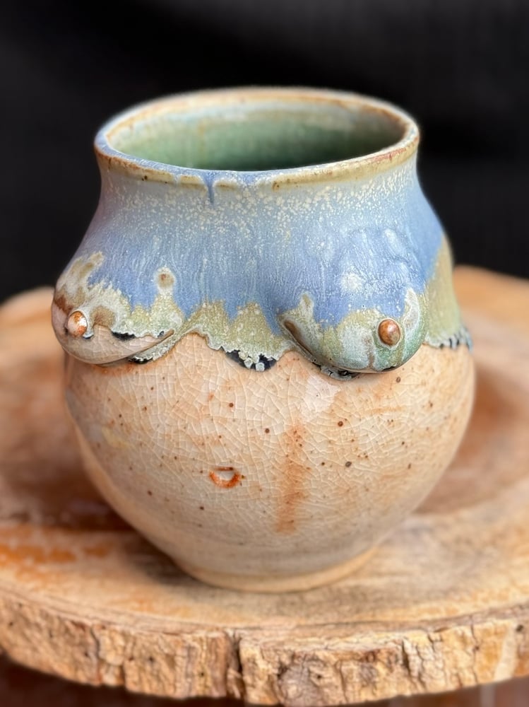 Image of CURVY LADY CUP / 016