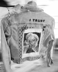Image 1 of CHAQUETA DEMIN